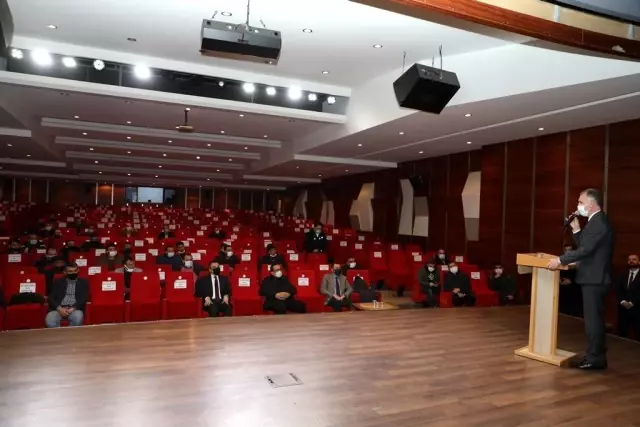 İnegöl'de sürü yönetimi eğitimi başladı İnegöl'de sürü yönetimi eğitimi başladı
