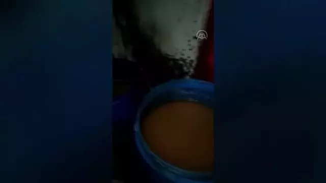 Kaçak imalathaneye dönüştürülen evde 3 bin litre sahte içki ele geçirildi Kaçak imalathaneye dönüştürülen evde 3 bin litre sahte içki ele geçirildi