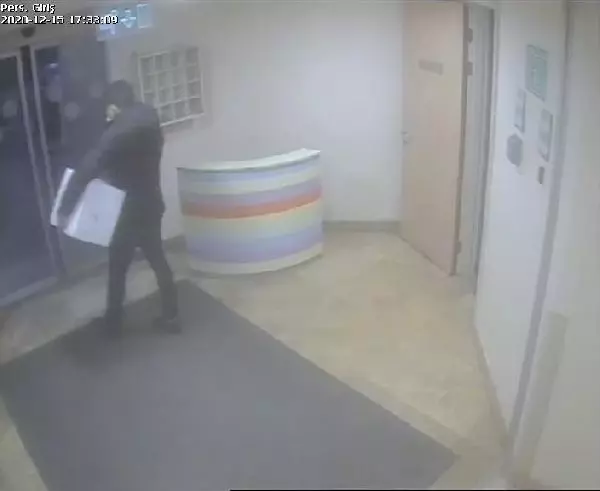 Kanser hastalarının ilaçlarını çaldıkları görüntüler ortaya çıktı Kanser hastalarının ilaçlarını çaldıkları görüntüler ortaya çıktı