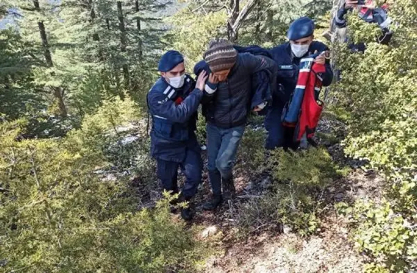 Ekipleri seferber eden kayıp genç 4 gündür sonra bulundu Ekipleri seferber eden kayıp genç 4 gündür sonra bulundu