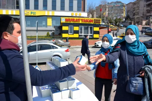 Kdz. Ereğli Belediyesi, kandil simidi dağıttı