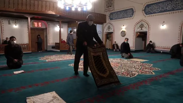 Berat Kandili dualarla ihya edildi