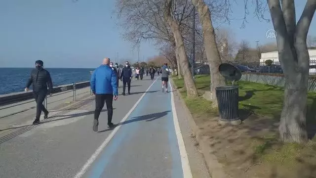 'Kısıtlamasız' cumartesi gününde Üsküdar'da hareketlilik gözlendi 'Kısıtlamasız' cumartesi gününde Üsküdar'da hareketlilik gözlendi