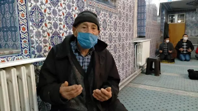 Seyitgazi'de Berat Kandili dualarla idrak edildi Seyitgazi'de Berat Kandili dualarla idrak edildi