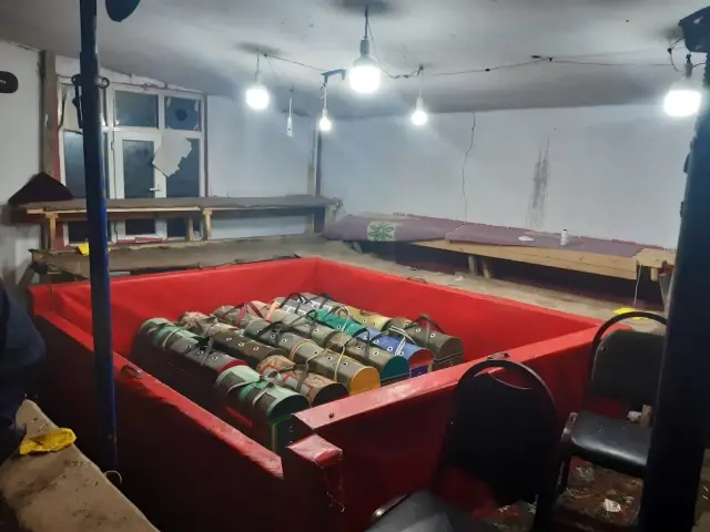 Tekirdağ'da horoz dövüştüren gruba operasyon: 18 kişi yakalandı Tekirdağ'da horoz dövüştüren gruba operasyon: 18 kişi yakalandı