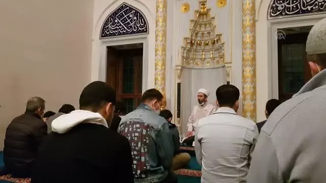 Tokyo Camisi'nde Berat Kandili idrak edildi