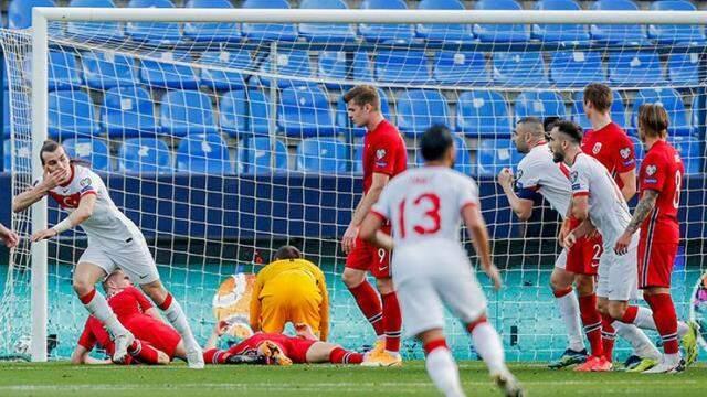 Türkiye, 2022 Dünya Kupası Elemeleri G Grubu ikinci maçında Norveç'i 3-0 yendi Türkiye, 2022 Dünya Kupası Elemeleri G Grubu ikinci maçında Norveç'i 3-0 yendi