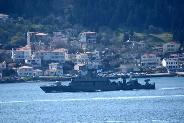ÇANAKKALE Yunan savaş gemisi Çanakkale Boğazı'ndan geçti ÇANAKKALE Yunan savaş gemisi Çanakkale Boğazı'ndan geçti