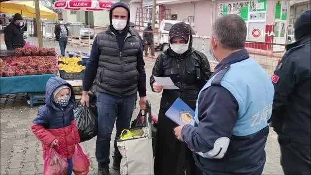 4 ay sonra kurulan ilk cumartesi pazarında vatandaşlara uyarı 4 ay sonra kurulan ilk cumartesi pazarında vatandaşlara uyarı