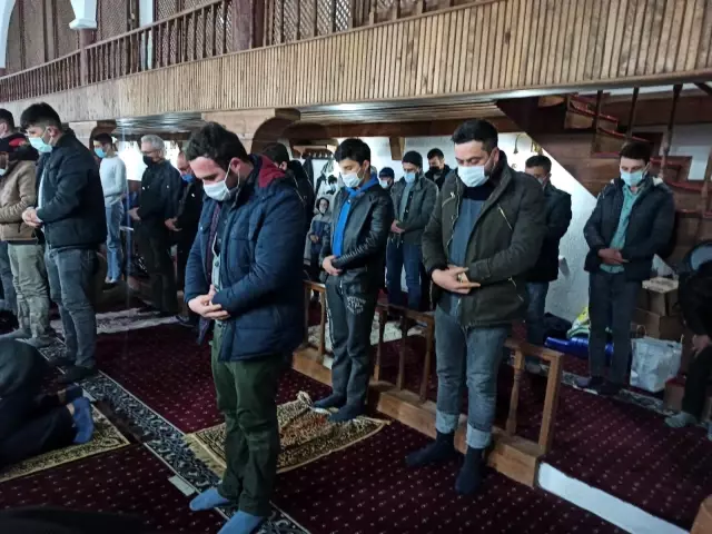 Afyonkarahisar'da Berat Kandili idrak edildi Afyonkarahisar'da Berat Kandili idrak edildi