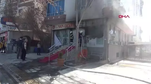 AFYONKARAHİSAR Özel tıp merkezinde yangın AFYONKARAHİSAR Özel tıp merkezinde yangın