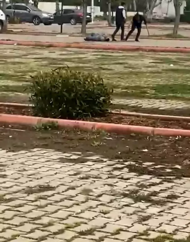 Boğazı kesilerek öldürülen sürücünün katilleri 20 dakikada yakalandı Boğazı kesilerek öldürülen sürücünün katilleri 20 dakikada yakalandı