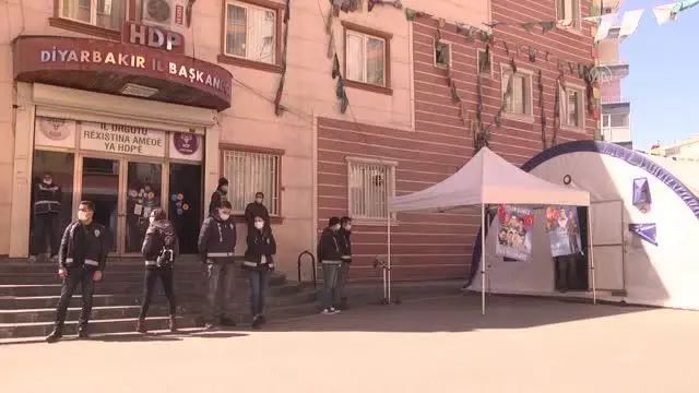DİYARBAKIR - Diyarbakır annelerinden çocuklarına 'teslim ol' çağrısı DİYARBAKIR - Diyarbakır annelerinden çocuklarına 'teslim ol' çağrısı