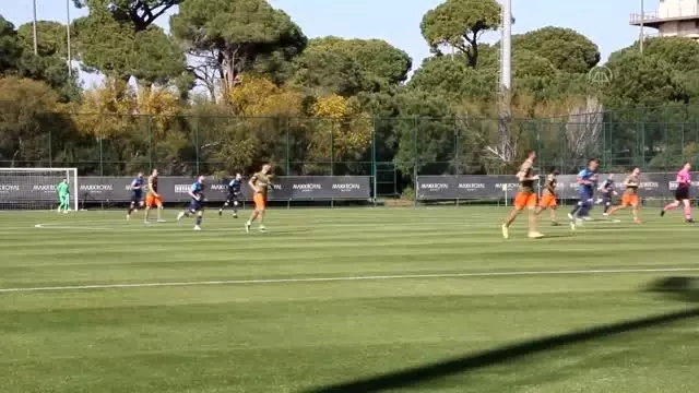 Futbol: Hazırlık Maçı - Medipol Başakşehir : 0 - Çaykur Rizespor: 1 Futbol: Hazırlık Maçı - Medipol Başakşehir : 0 - Çaykur Rizespor: 1