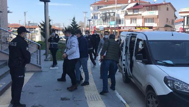 golcuk te 1 kisinin oldugu kavgada 2 supheli 2 14025762 o
