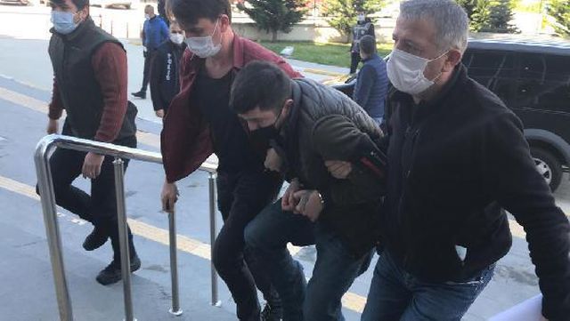 golcuk te 1 kisinin oldugu kavgada 2 supheli 4 14025762 o