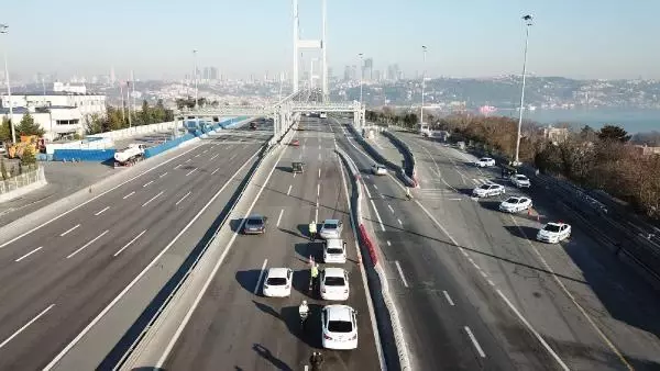 Son dakika... 15 TEMMUZ ŞEHİTLER KÖPRÜSÜ'NDE DENETİM Son dakika... 15 TEMMUZ ŞEHİTLER KÖPRÜSÜ'NDE DENETİM