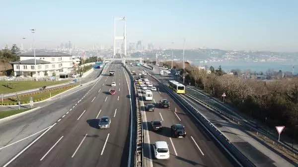 Son dakika... 15 TEMMUZ ŞEHİTLER KÖPRÜSÜ'NDE DENETİM Son dakika... 15 TEMMUZ ŞEHİTLER KÖPRÜSÜ'NDE DENETİM