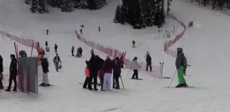 Ilgaz Dağı: KASTAMONU - Ilgaz 2-Yurduntepe Kayak Merkezi'nde hafta sonu yoğunluğu yaşandı Ilgaz Dağı: KASTAMONU - Ilgaz 2-Yurduntepe Kayak Merkezi'nde hafta sonu yoğunluğu yaşandı