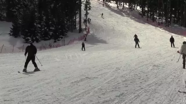 KASTAMONU - Ilgaz 2-Yurduntepe Kayak Merkezi'nde hafta sonu yoğunluğu yaşandı