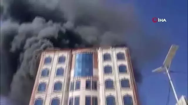 Son dakika haberleri... - Yemen'de Husilerin sözcüsünün otelinde yangın