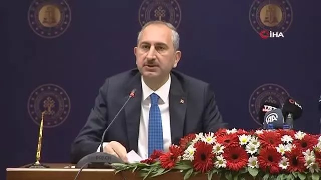 Bakanlardan cezaevlerine gönderilmesi için kitap kampanyası çağrısı Bakanlardan cezaevlerine gönderilmesi için kitap kampanyası çağrısı
