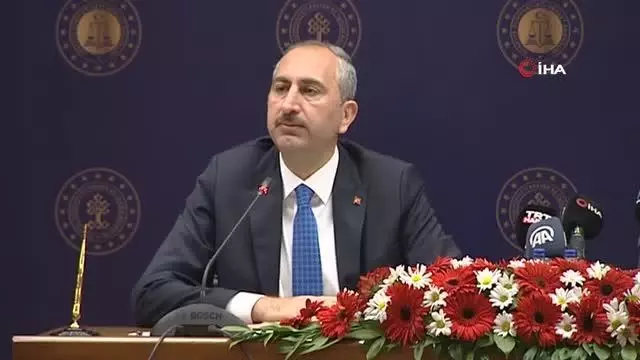 Bakanlardan cezaevlerine gönderilmesi için kitap kampanyası çağrısı Bakanlardan cezaevlerine gönderilmesi için kitap kampanyası çağrısı