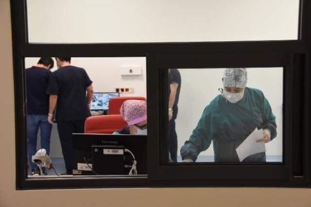 Bir il diken üstünde! 90 kişinin koronavirüs testleri karıştı, valilik harekete geçti