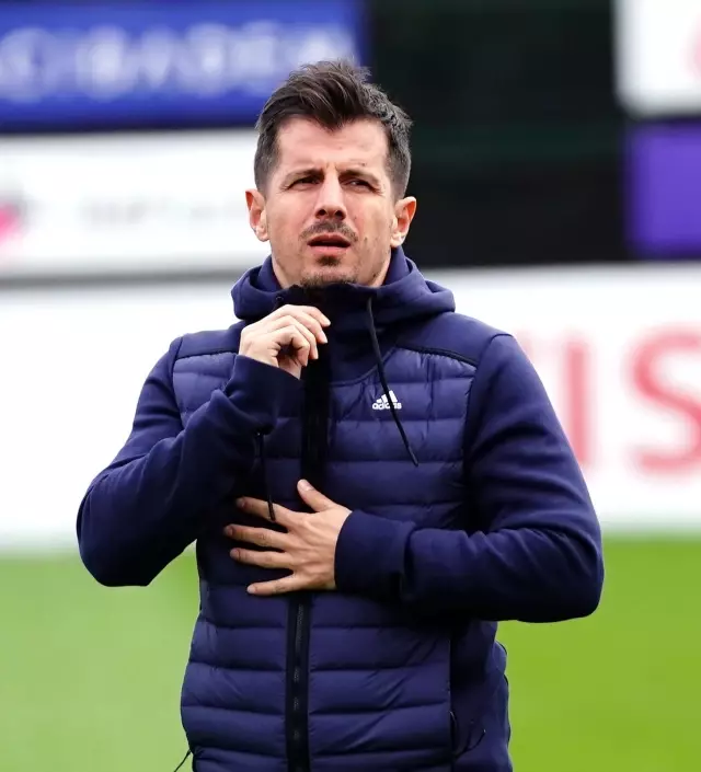 Emre Belözoğlu: 'Hem zekamı hem kalbimi sahaya koyacağım' -1- Emre Belözoğlu: 'Hem zekamı hem kalbimi sahaya koyacağım' -1-