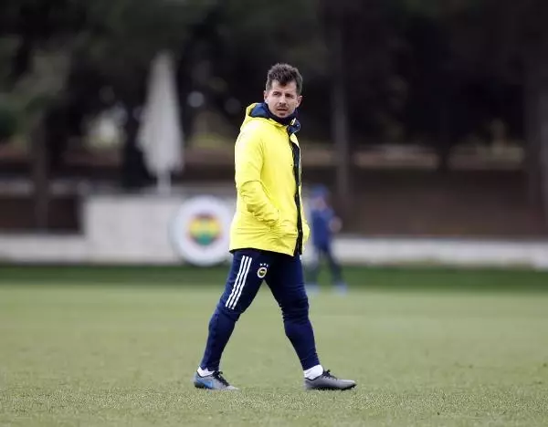 Emre Belözoğlu: Taraftarın yüzünü güldürecek bir takım izlettirmek istiyoruz Emre Belözoğlu: Taraftarın yüzünü güldürecek bir takım izlettirmek istiyoruz