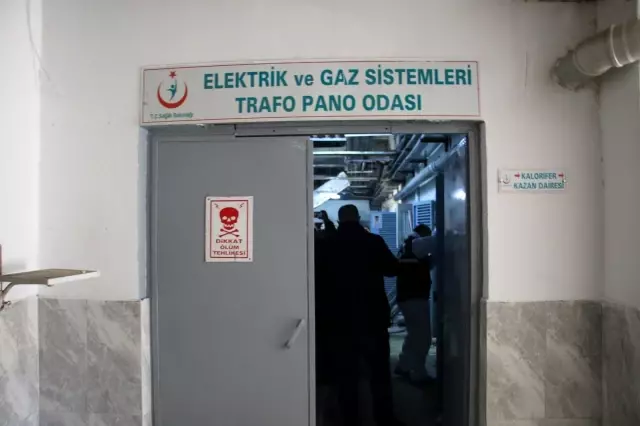 Eski hastanenin trafosuna girip akıma kapılan şahıs öldü Eski hastanenin trafosuna girip akıma kapılan şahıs öldü