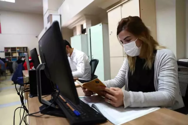 Farkındalık için 15 dakika kitap okudular