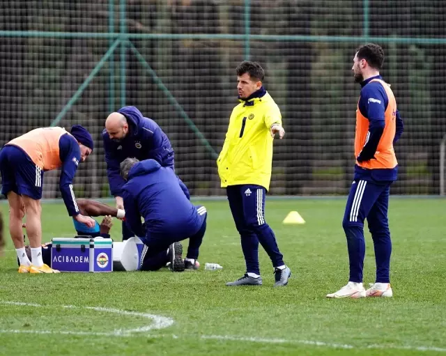 Fenerbahçe'de Denizlispor maçı hazırlıkları sürdü Fenerbahçe'de Denizlispor maçı hazırlıkları sürdü