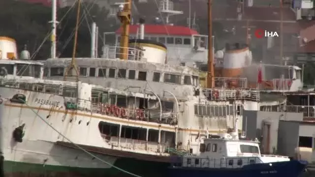 Son dakika! Haliç Tersanesi'nde yangın paniği Son dakika! Haliç Tersanesi'nde yangın paniği