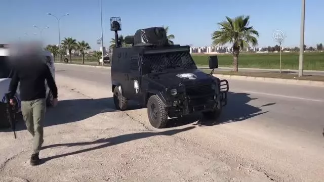 İncirlik Üssü yakınında kurusıkı tabancayla ateş açan 3 zanlı yakalandı İncirlik Üssü yakınında kurusıkı tabancayla ateş açan 3 zanlı yakalandı