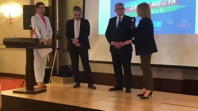 İSBAM tarafından düzenlenen 'Zafer Medya Ödülleri' sahiplerini buldu