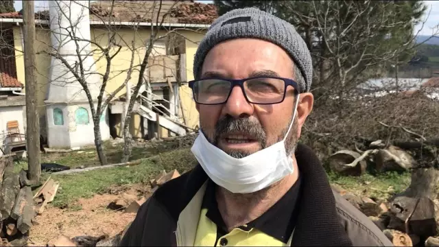 İzmir depreminde zarar gören camiinin yıkımına başlandı