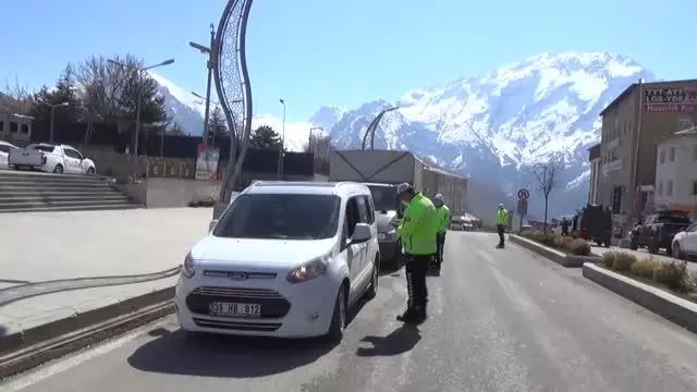 Kovid-19 denetimleri devam ediyor Kovid-19 denetimleri devam ediyor