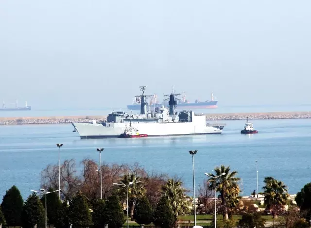 Son dakika haberi: NATO'nun Samsun çıkarması: 3 savaş gemisi limana demirledi Son dakika haberi: NATO'nun Samsun çıkarması: 3 savaş gemisi limana demirledi