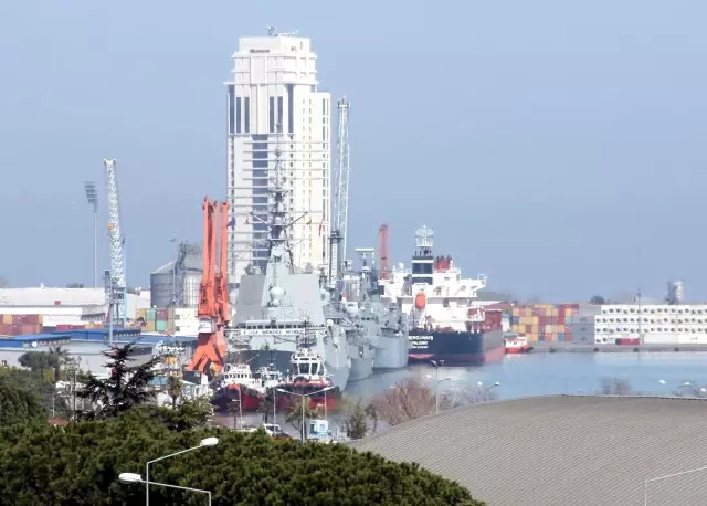 Son dakika haberi: NATO'nun Samsun çıkarması: 3 savaş gemisi limana demirledi Son dakika haberi: NATO'nun Samsun çıkarması: 3 savaş gemisi limana demirledi