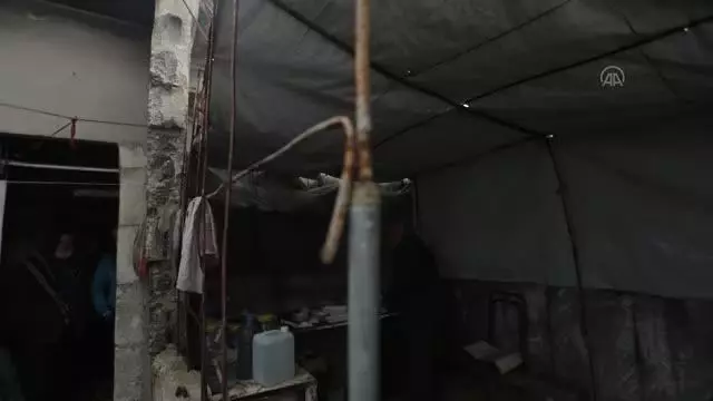 Son dakika gündem: Suriye'deki savaşta evlatlarını yitiren Palmiralı baba, antik kentin yıkılan eserlerini maketlerle yaşatıyor