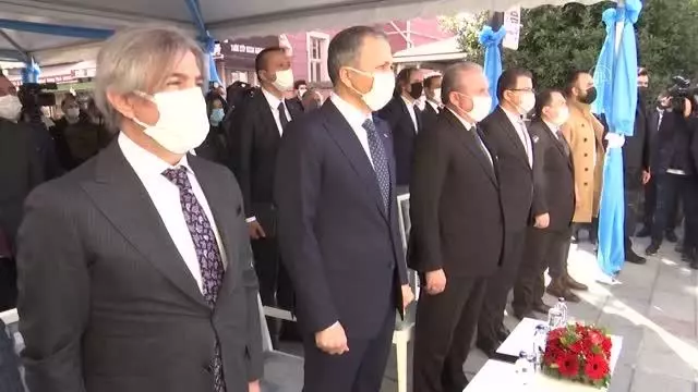 TBMM Başkanı Şentop, Eyüpsultan Belediyesi Ahmet Kekeç Kütüphanesi açılış töreninde konuştu TBMM Başkanı Şentop, Eyüpsultan Belediyesi Ahmet Kekeç Kütüphanesi açılış töreninde konuştu
