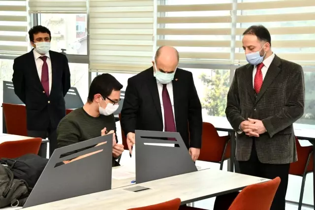 Samsun Valisi Zülkif Dağlı, Gazi İl Halk Kütüphanesini ziyaret etti Açıklaması Samsun Valisi Zülkif Dağlı, Gazi İl Halk Kütüphanesini ziyaret etti Açıklaması