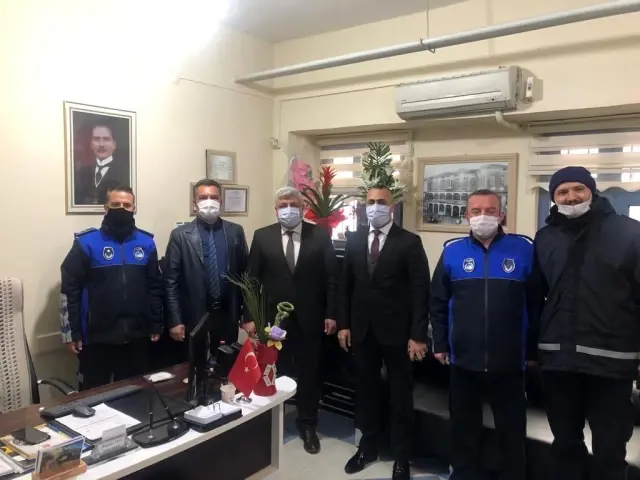 Zabıtadan 5 ilçede Covid-19 denetimi Zabıtadan 5 ilçede Covid-19 denetimi