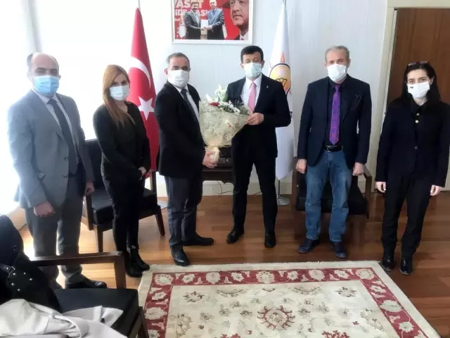 AK Parti Tanıtım ve Medya Başkanı Dağ: 'Basın emekçilerine aşılamada öncelik verilmelidir' AK Parti Tanıtım ve Medya Başkanı Dağ: 'Basın emekçilerine aşılamada öncelik verilmelidir'