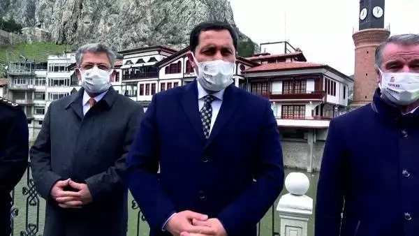AMASYA Amasya'da yaya geçitlerine 'kırmızı çizgi' uygulaması AMASYA Amasya'da yaya geçitlerine 'kırmızı çizgi' uygulaması