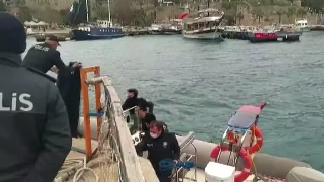 ANTALYA Falezlerde deniz manzarası izlerken 30 metreden düştü ANTALYA Falezlerde deniz manzarası izlerken 30 metreden düştü