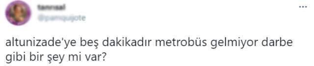 Avrupa'dan Anadolu Yakası'na geçişte metrobüs seferleri durdu! Onlarca araçlık kuyruk oluştu Avrupa'dan Anadolu Yakası'na geçişte metrobüs seferleri durdu! Onlarca araçlık kuyruk oluştu