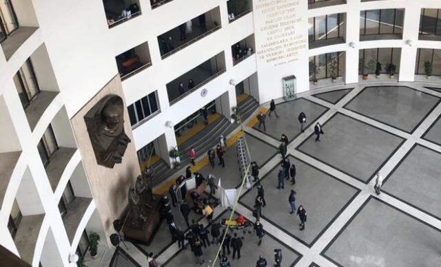 Bakırköy Adalet Sarayı'nda intihar! 7. kattan aşağı atlayan adam hayatını kaybetti
