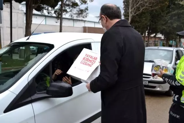 Bandırma'da Yayalar Kırmızı Çizgimizdir uygulaması yapıldı